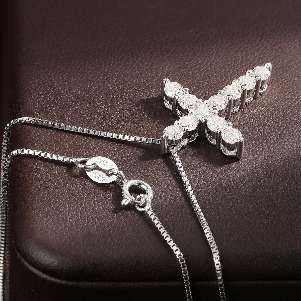 Sinnha Cruxelle™ Necklace